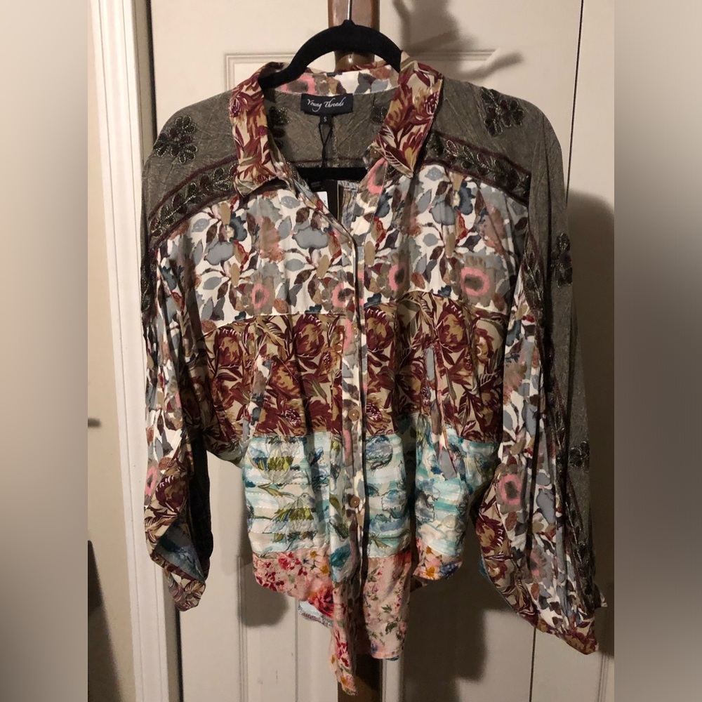 Boho Floral Women's Blouse New with tags.
